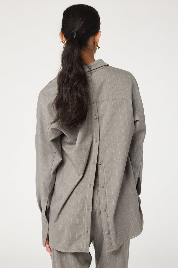 LOGAN TOP GREY PINSTRIPE - The Line by K