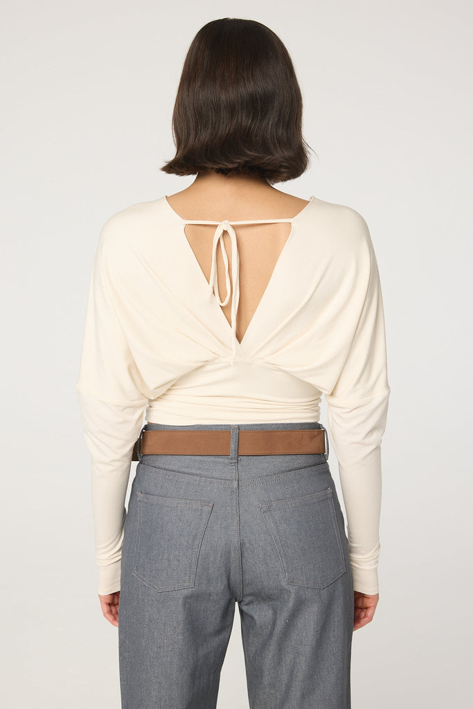 SELVIE TOP VANILLA - The Line by K