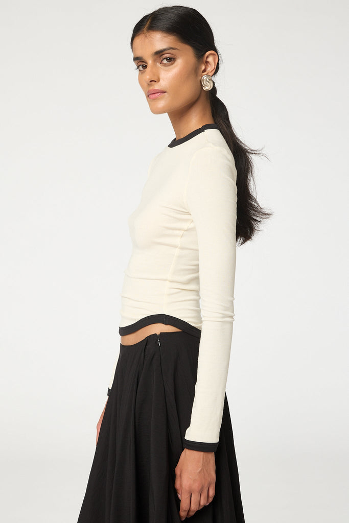 SIMON LONGSLEEVE TOP VANILLA - The Line by K