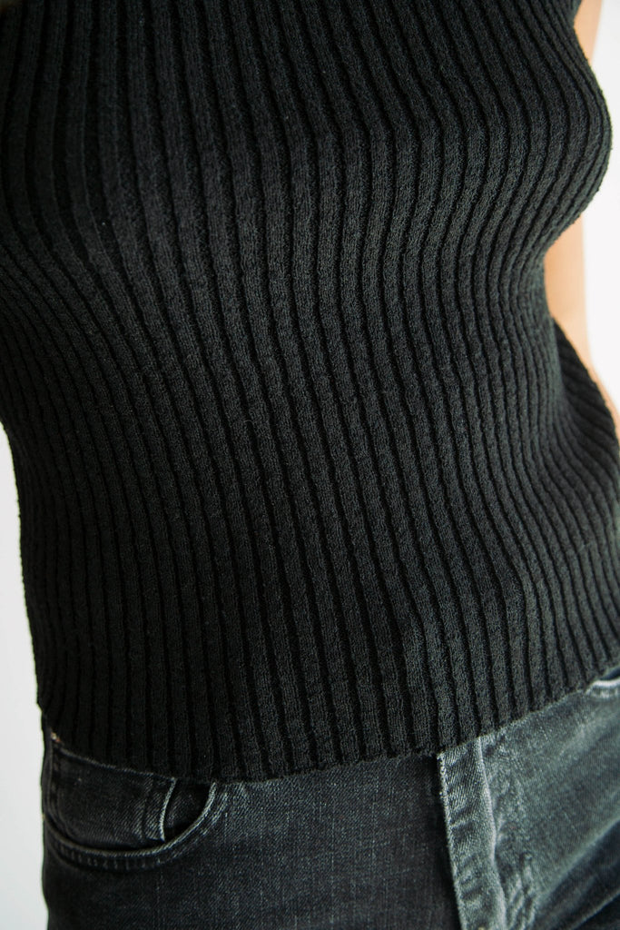 NINA TOP BLACK - The Line by K